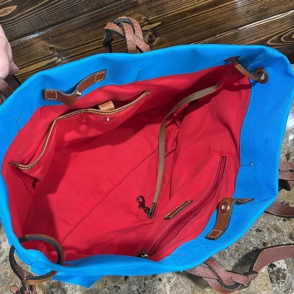 Dooney & Bourke Tote Bag - Picture 14 of 16
